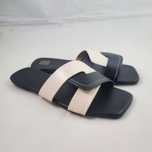 Women's Slip On Sandals Black and White Slides Casual Capsule Wardrobe - Picture 1 of 8